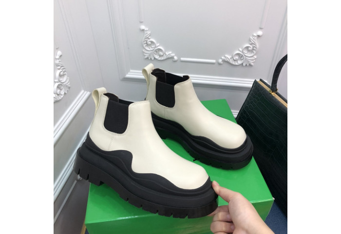 Botteg*Venta Tire Leather Ankle boots