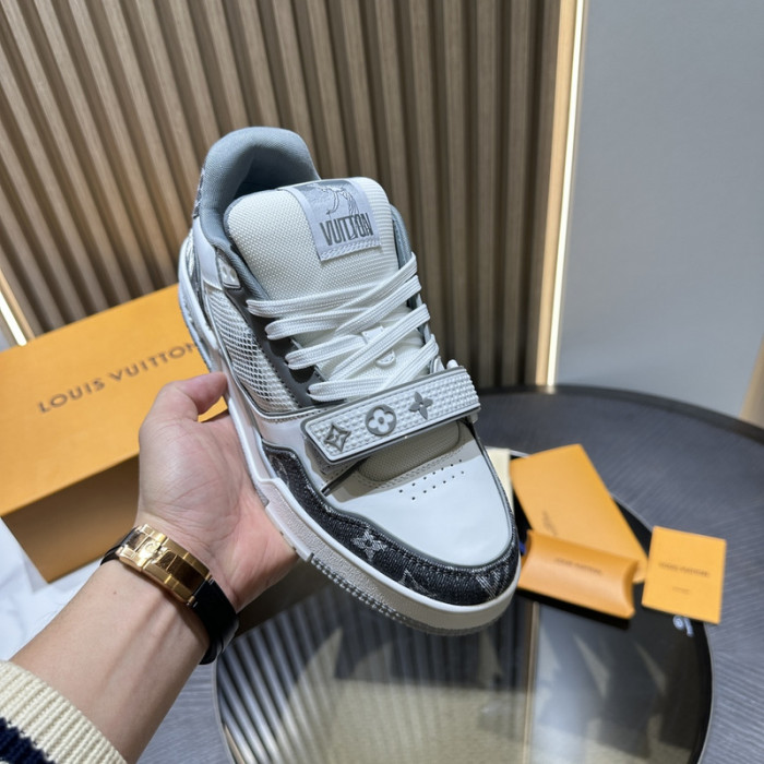 LOU1VTON SNEAKER
