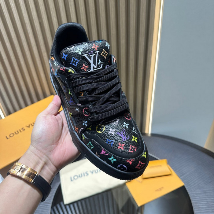 LOU1VTON SNEAKER