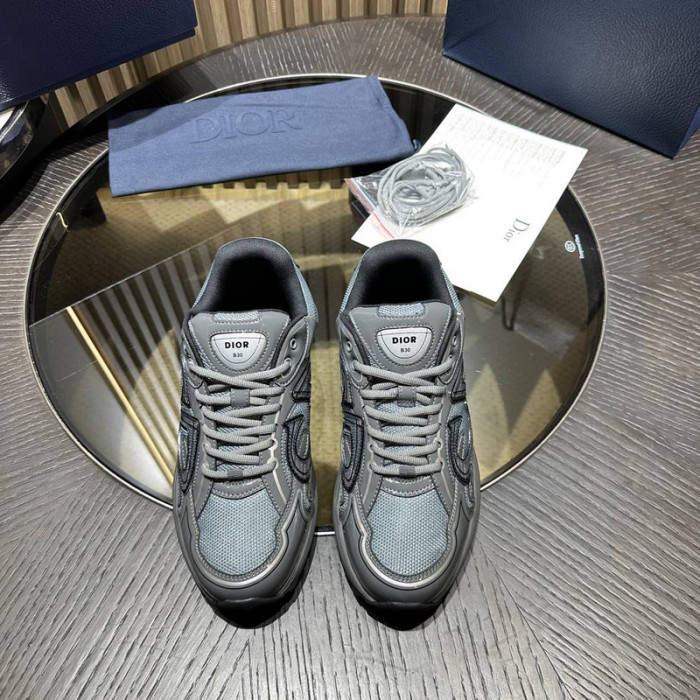 D1OR B30 SNEAKER