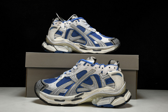 BLCG RUNNER SNEAKER