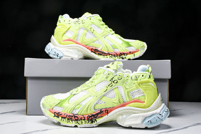 BLCG RUNNER SNEAKER