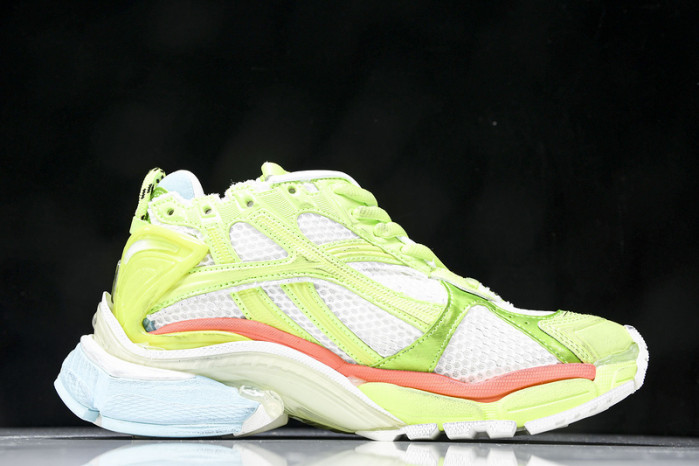 BLCG RUNNER SNEAKER