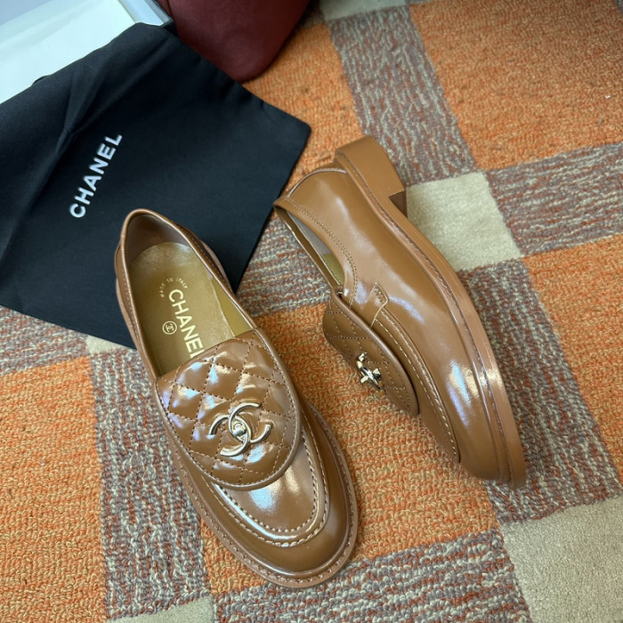 Ch**el loafer