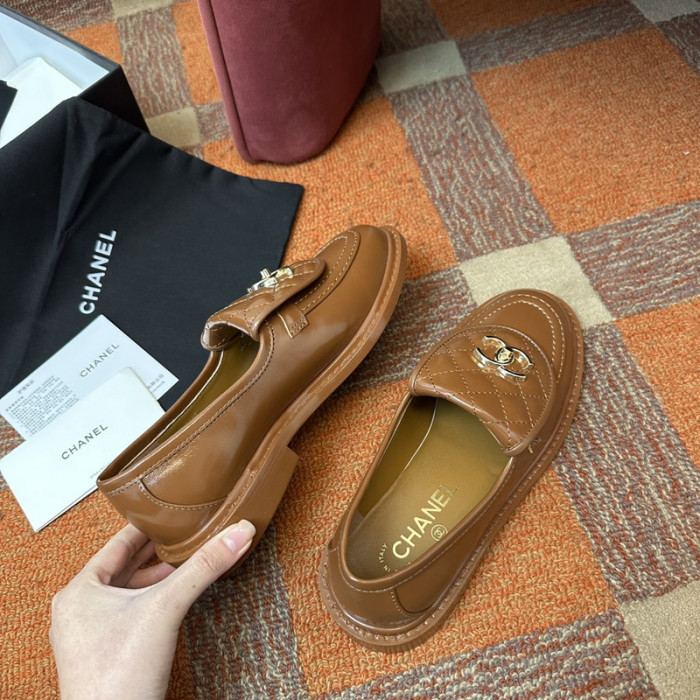 Ch**el loafer