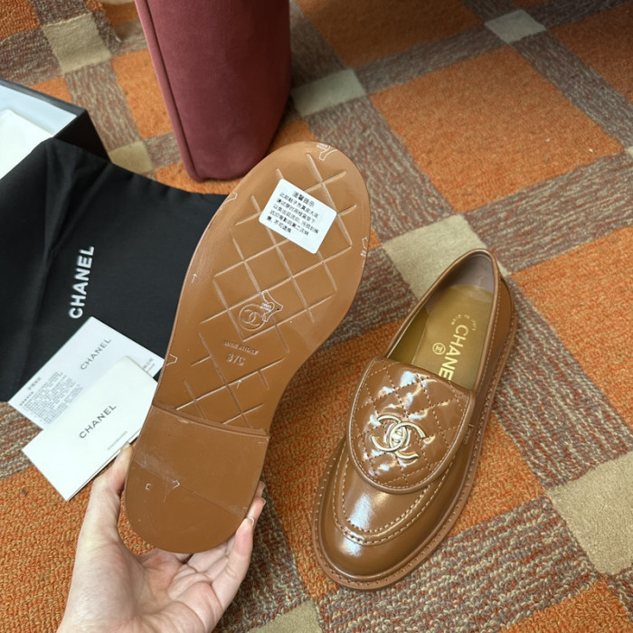Ch**el loafer