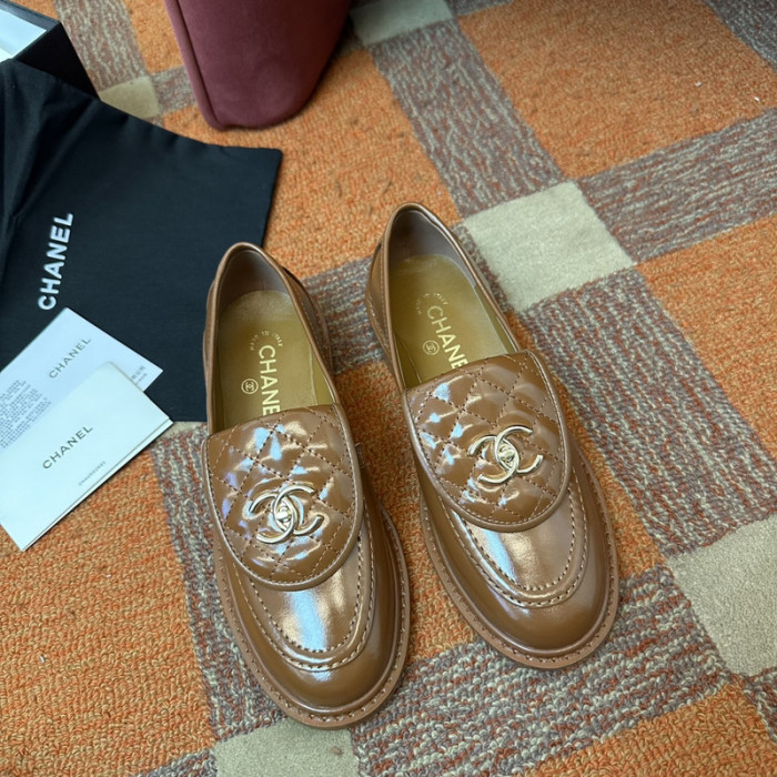 Ch**el loafer