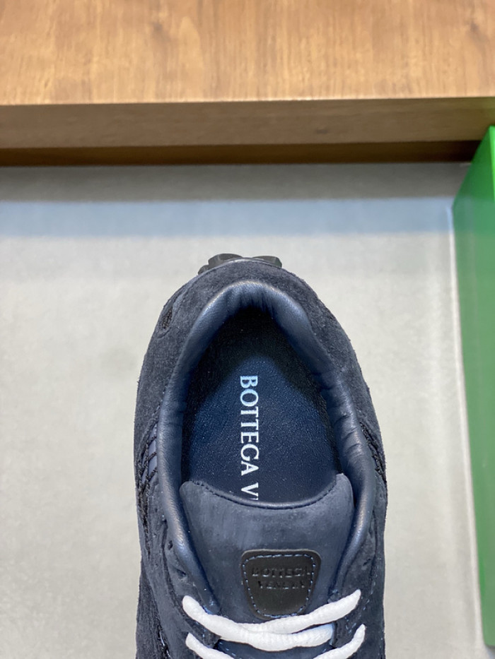 B0tte*a vene*ta orbit sneakers