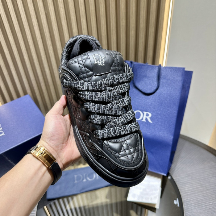D1OR B9s SNEAKER