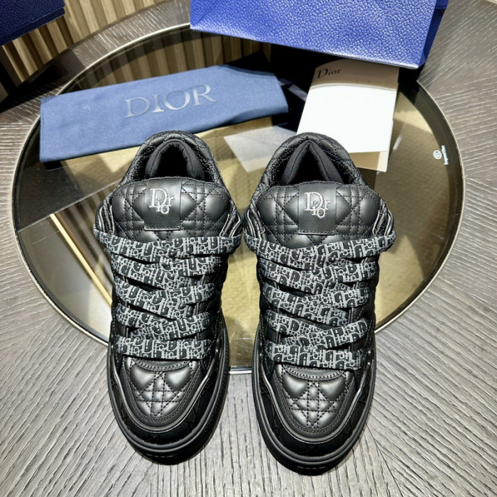 D1OR B9s SNEAKER