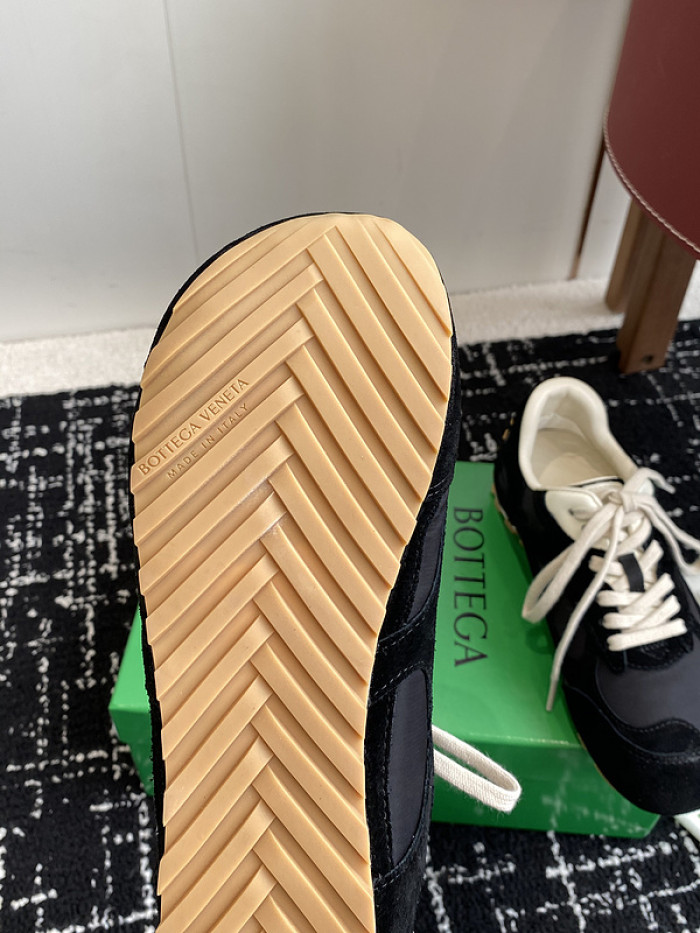 B0tte*a vene*ta orbit sneakers