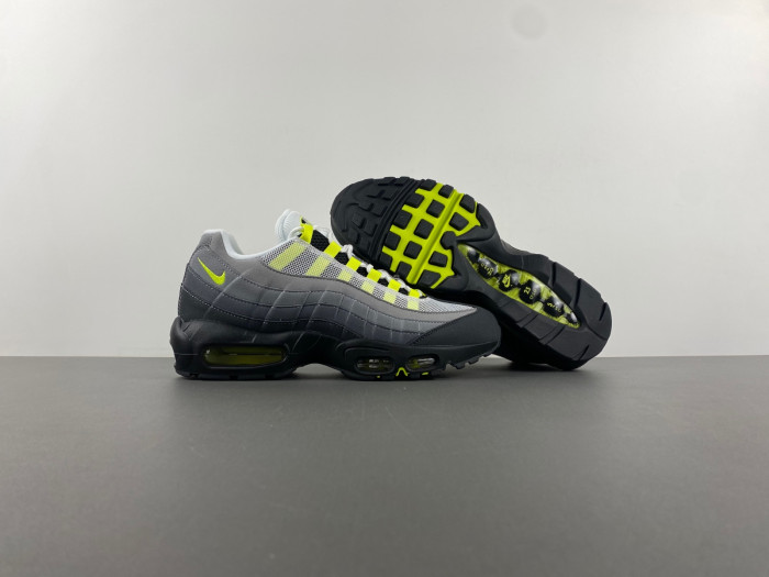 Nike Air Max 95 OG Neon
