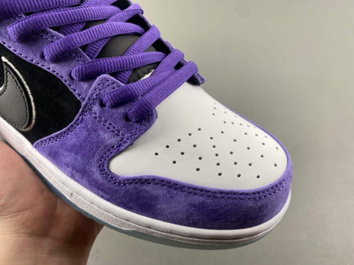 Nike SB Dunk Low Hayley Wilson HJ0513-500