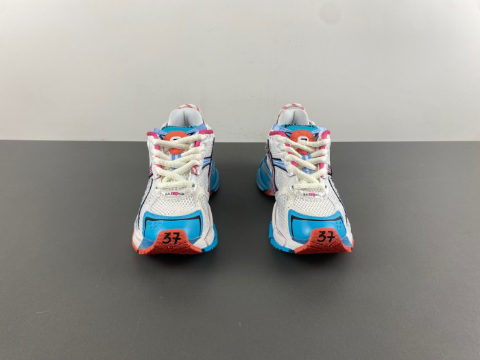 blcg runner sneaker