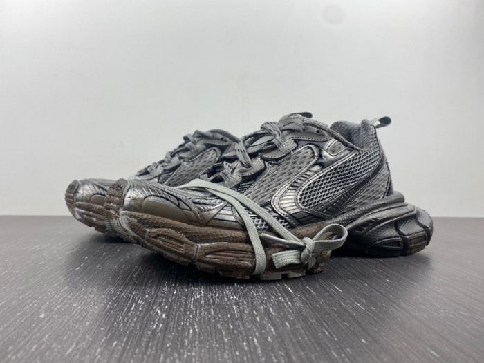 blc* 3xl sneaker