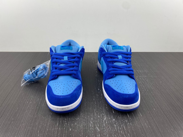 nike sb dunk low "blue raspberry" dm0807-400