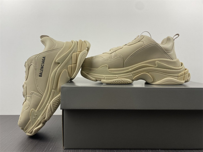 blc* triple s trainer