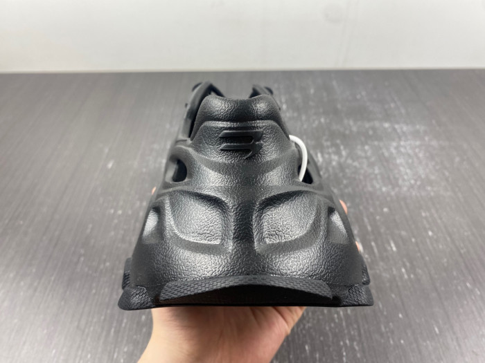 blc* hd lace-up sneaker