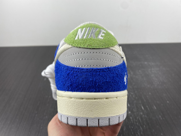 fly streetwear x nike sb dunk low dq5130-400