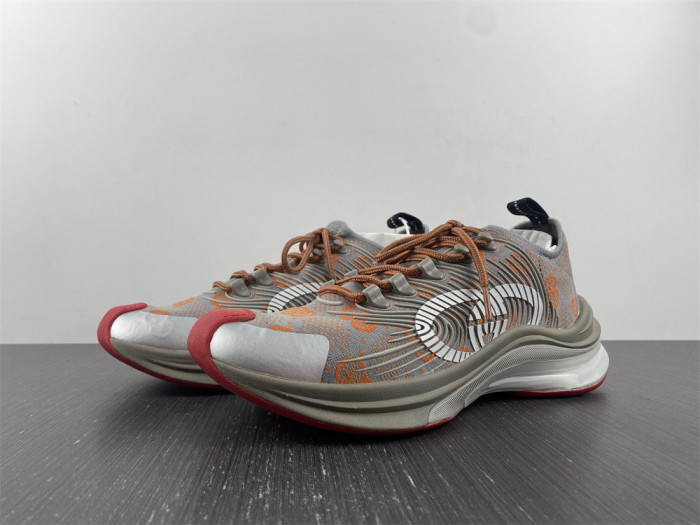 G*u*i1 run sneaker