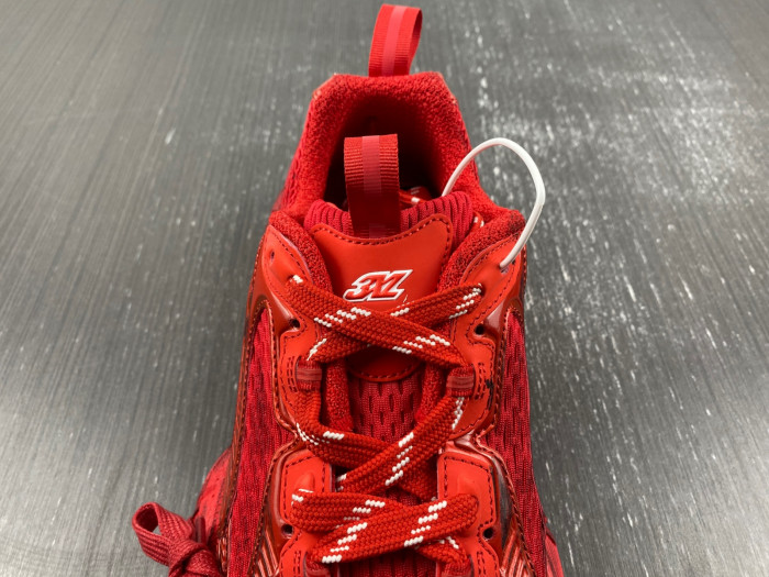 blc* 3xl sneaker