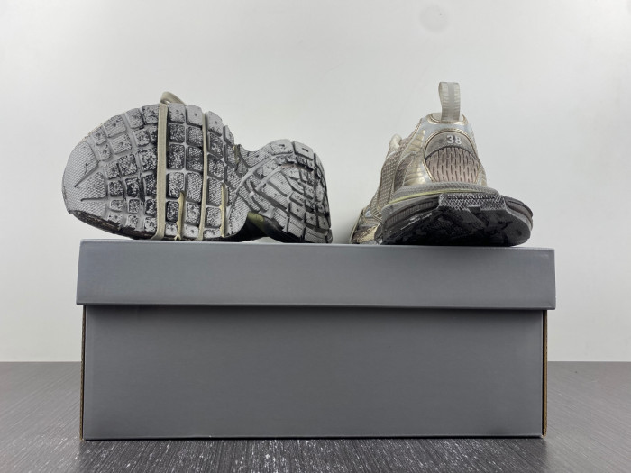 blc* 3xl sneaker