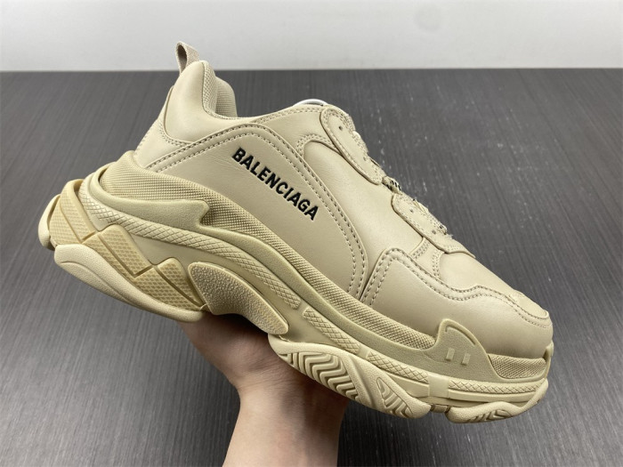 blc* triple s trainer