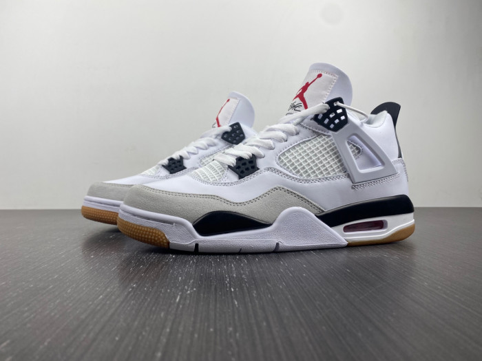 Nike SB x Air Jordan 4 customize
