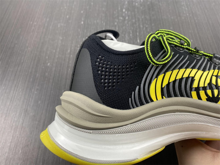G*u*i1 run sneaker