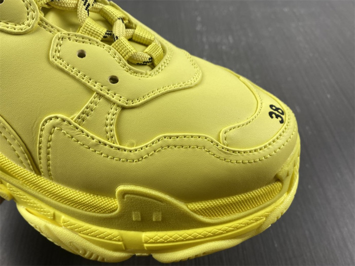 blc* triple s trainer