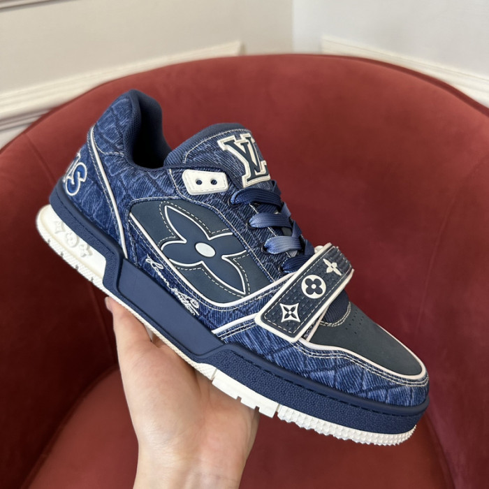 LOU1VTON SNEAKER