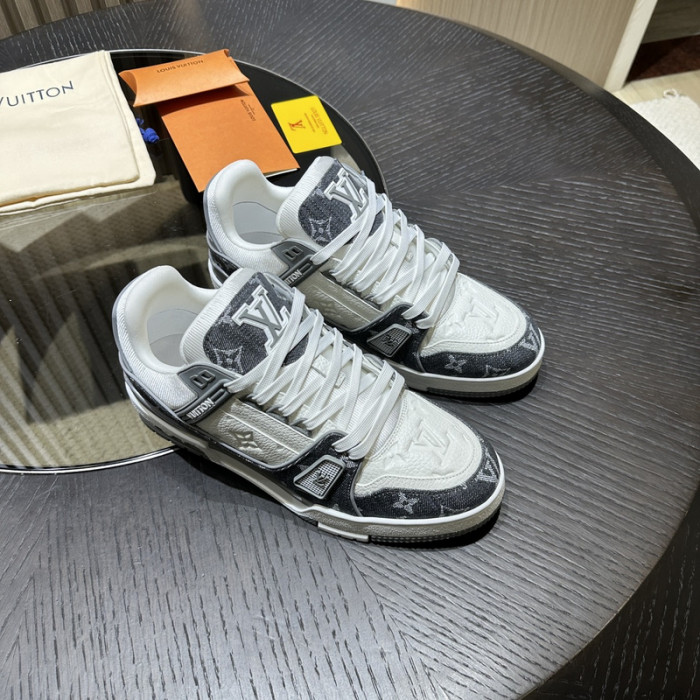 LOU1VTON SNEAKER