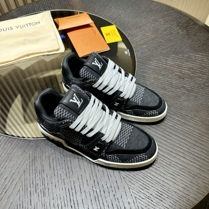 LOU1VTON SNEAKER