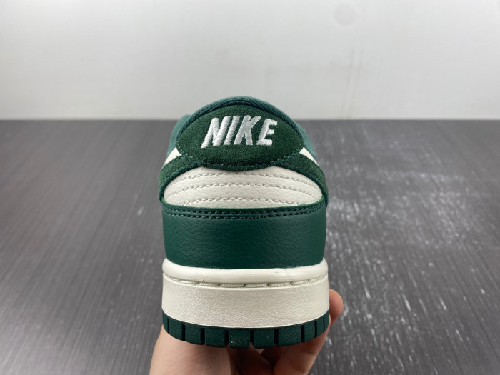 nike dunk low noble green fd0350-133 fd0350-133