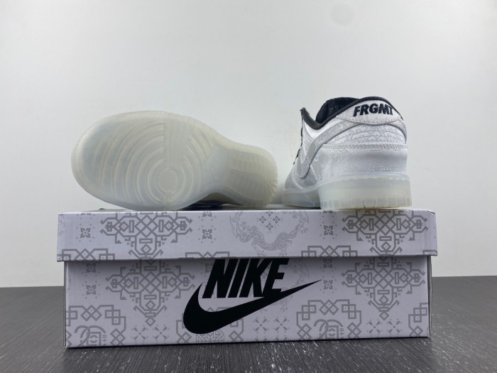 CLOT x fragment x Nike Dunk Low FN0315-110