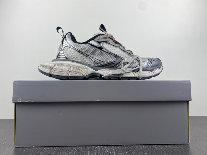 blc* 3xl sneaker