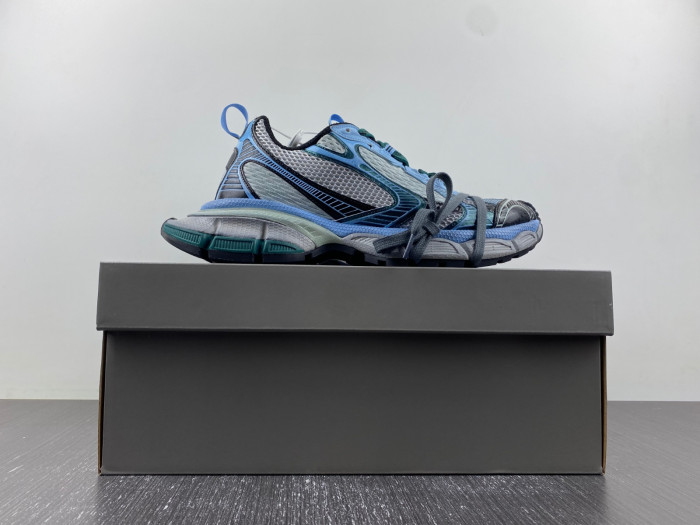 blc* 3xl sneaker