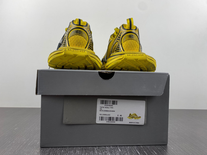 blc* 3xl sneaker