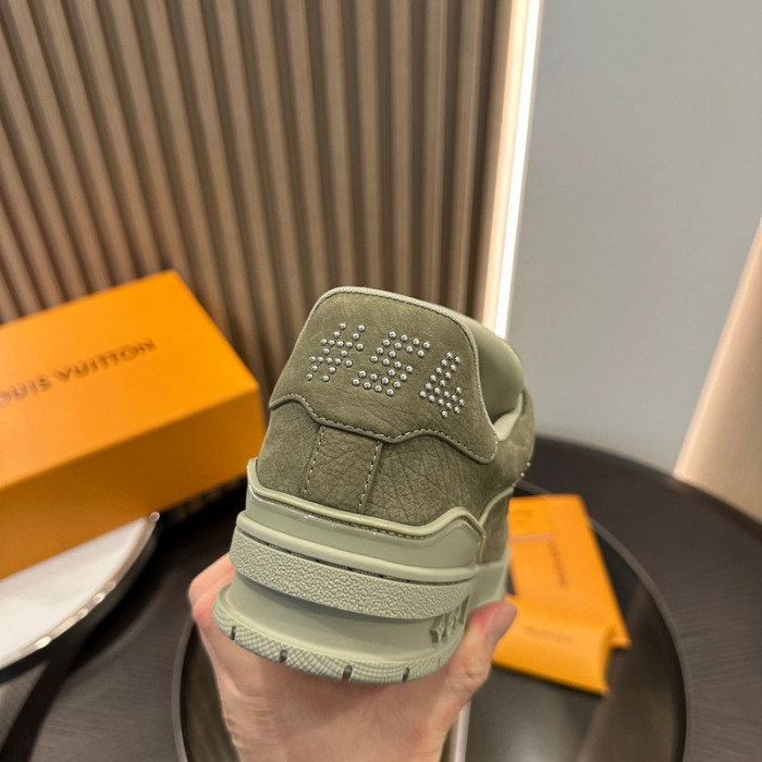 LOU1VTON SNEAKER