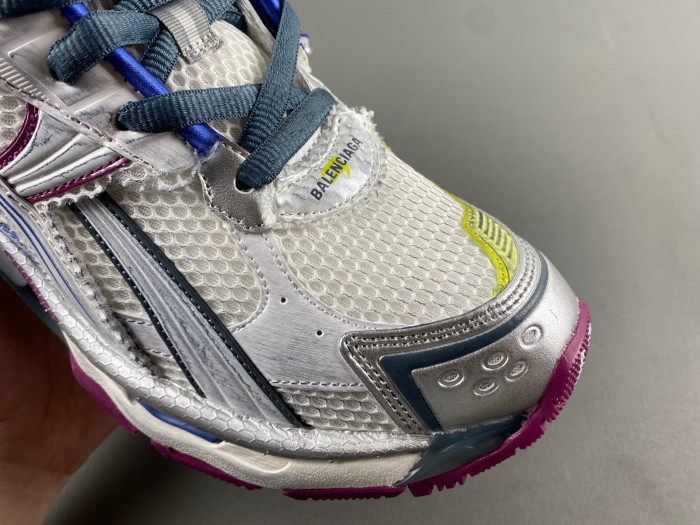 blcg runner sneaker