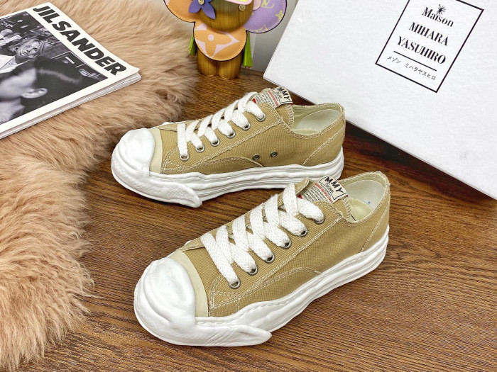 Ma*s*n mihara yasuhiro low-top sneakers mmy-014