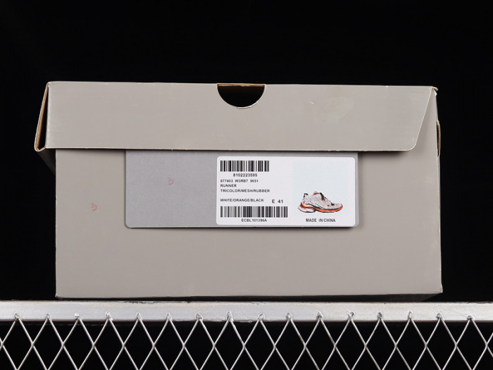 blcg runner sneaker