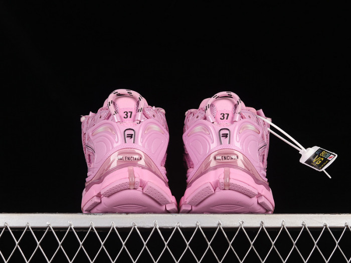 blcg runner sneaker