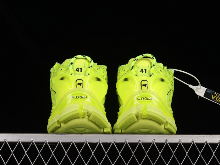 blcg runner sneaker