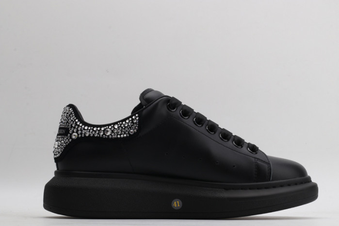 Mcqv*en oversized sneaker