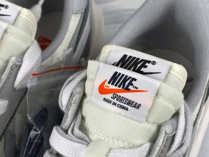 nike ld waffle sacai summit white - bv0073-100