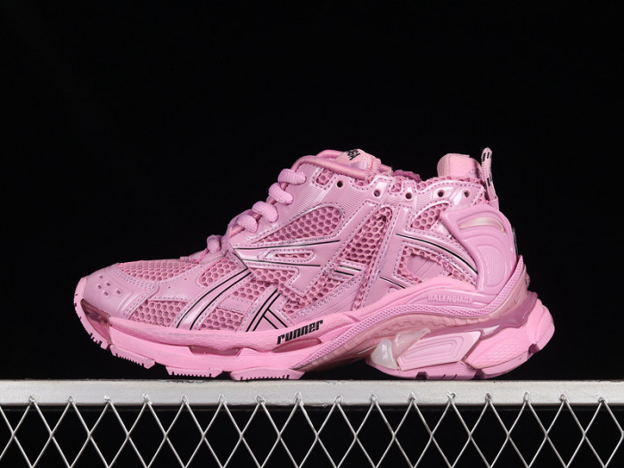blcg runner sneaker