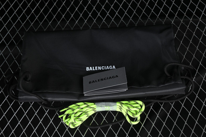 blc* triple s trainer