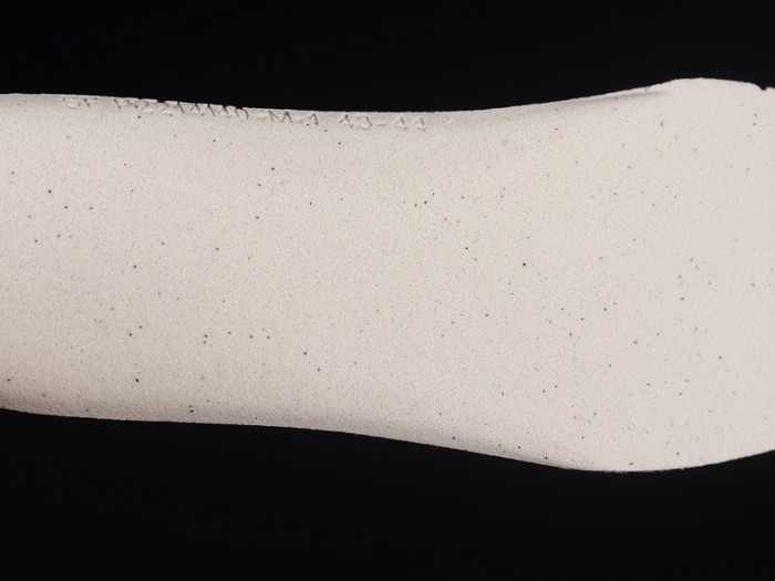 blcg runner sneaker