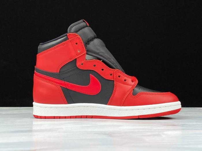 air jordan 1 hi 85 varsity red summit white black bq4422-600